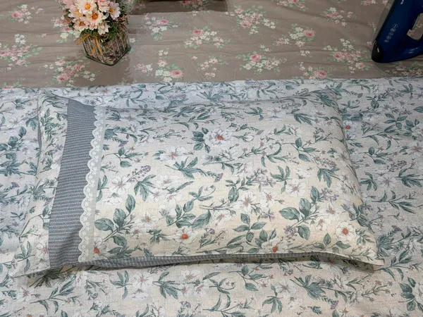 Bristol_English_Florals_Imported_Sheets
