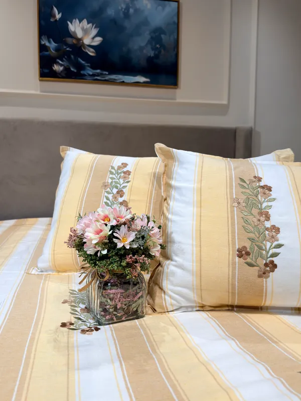 Yellow_Striped_Floral_Print_Bed_Sheet_Set