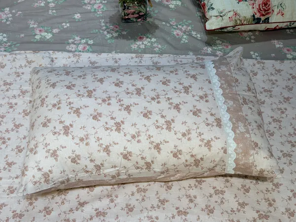 Grandeur_Floral_Double_Lace