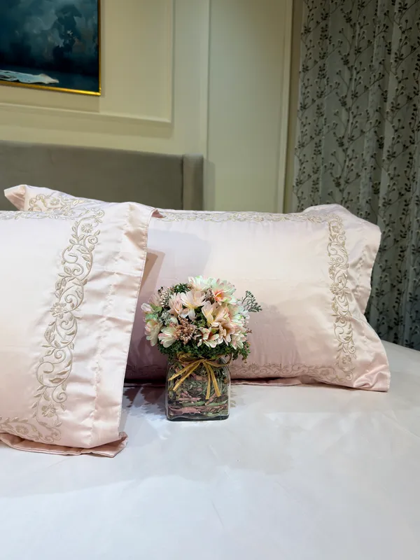 Royal_Embellished_Embroidered_Bed_Sheets