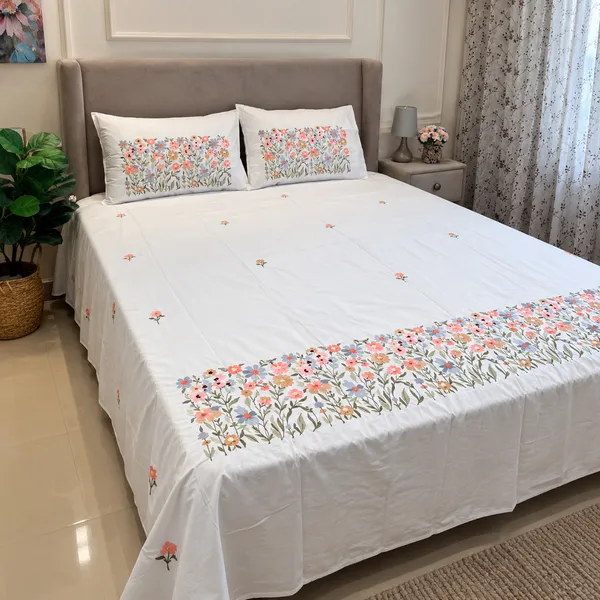 White_Floral_Botanical_Bed_Sheet_Set