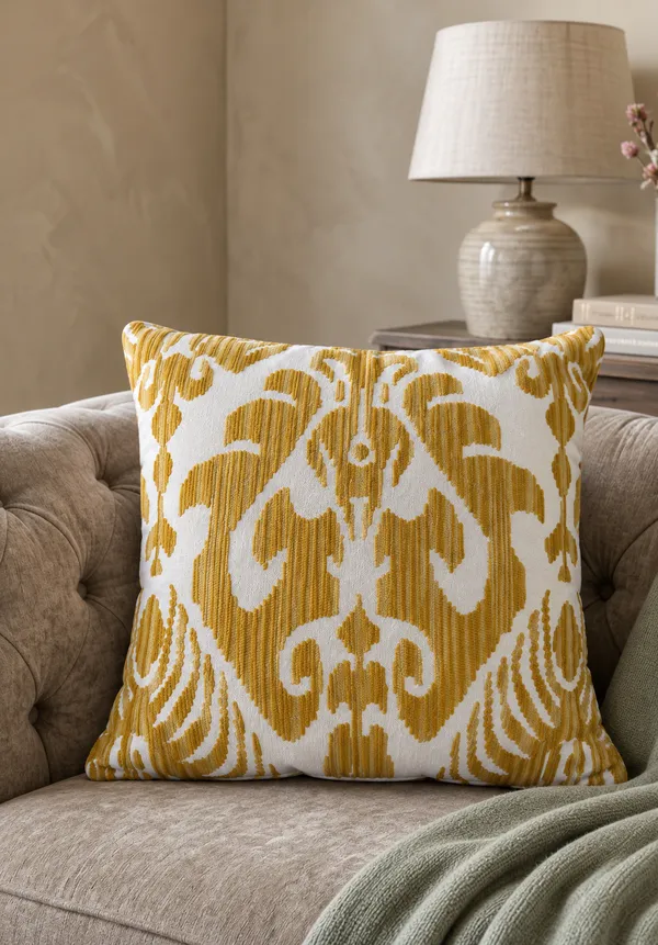 Embroidered_Cushions