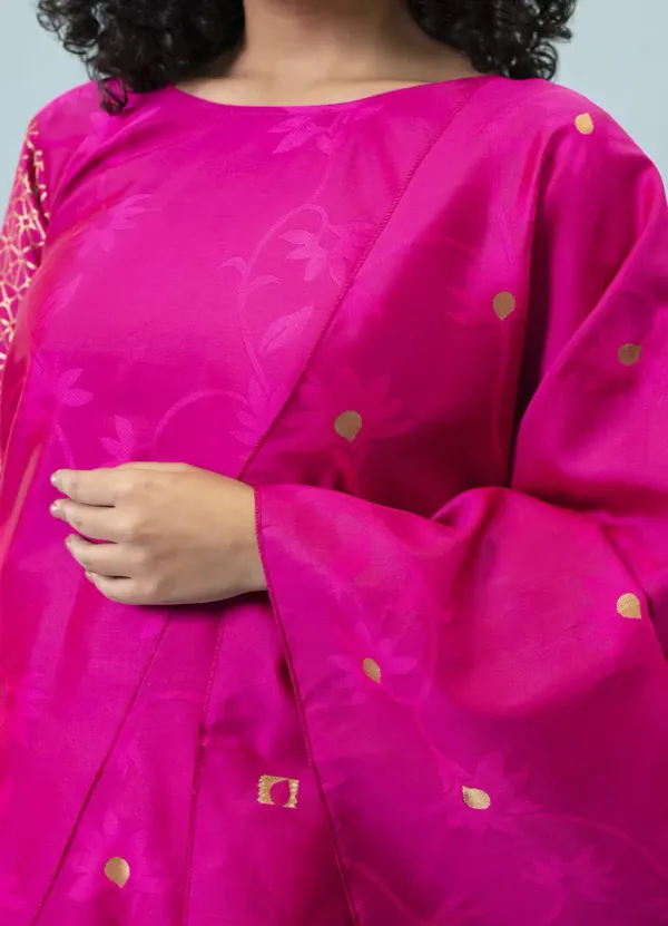Floral_Printed_Cotton_Silk_Round_Neck_Kurta_Trouser_&_Dupatta_Set