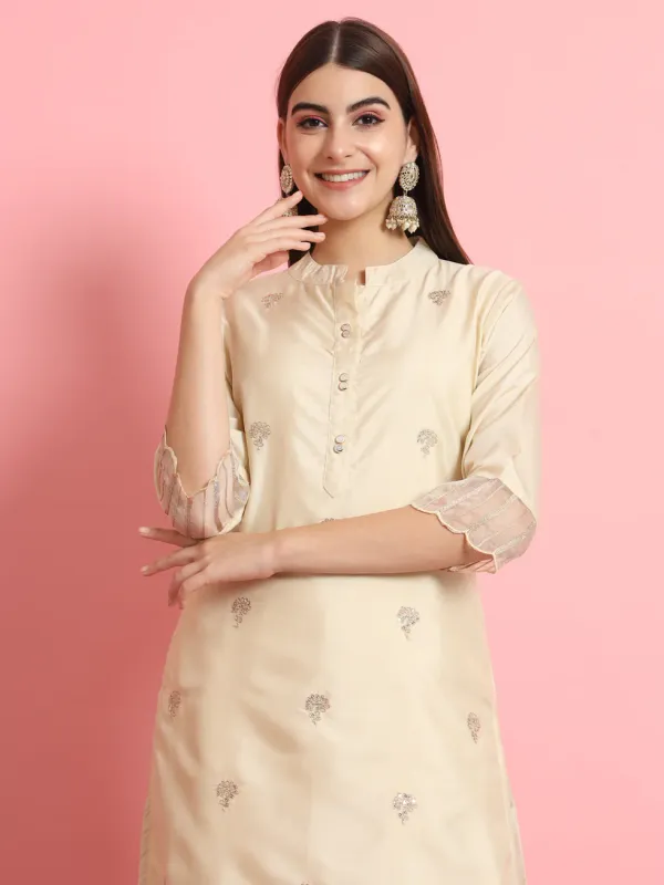 Floral_Embroidered_Silk_Round_Neck_Kurta_Trouser_And_Dupatta_Set