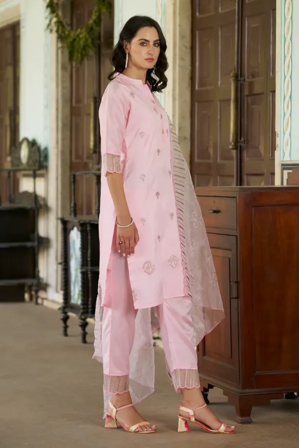 Floral_Embroidered_Silk_Round_Neck_Kurta_Trouser_And_Dupatta_Set