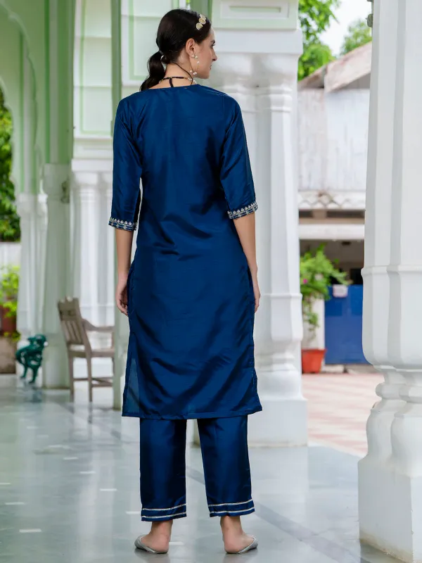 Floral_Embroidered_Silk_Round_Neck_Kurta_Trouser_And_Dupatta_Set