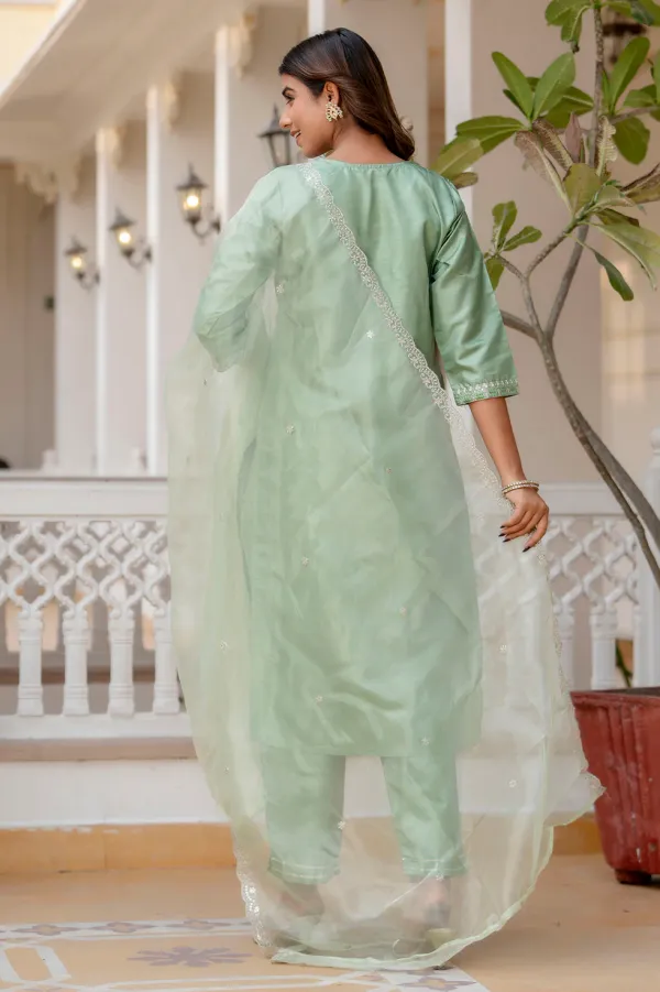 Floral_Embroidered_Silk_Round_Neck_Kurta_Trouser_And_Dupatta_Set