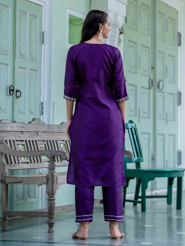 Floral_Embroidered_Silk_Round_Neck_Kurta_Trouser_And_Dupatta_Set