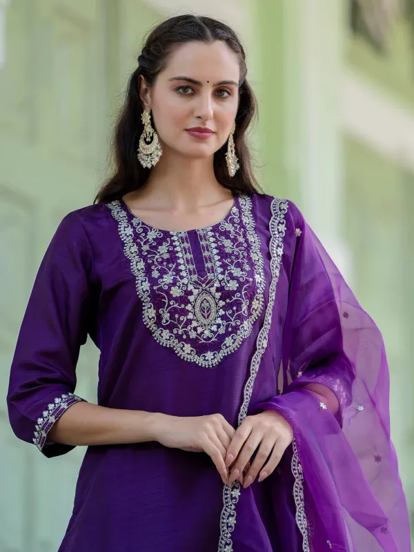Floral_Embroidered_Silk_Round_Neck_Kurta_Trouser_And_Dupatta_Set