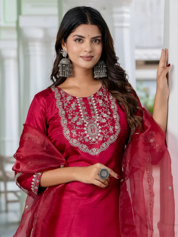 Floral_Embroidered_Silk_Round_Neck_Kurta_Trouser_And_Dupatta_Set