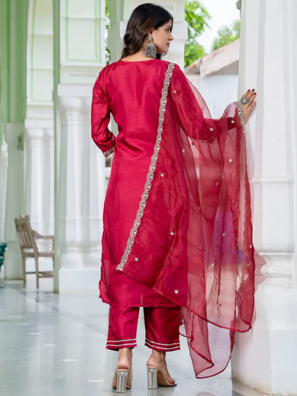 Floral_Embroidered_Silk_Round_Neck_Kurta_Trouser_And_Dupatta_Set