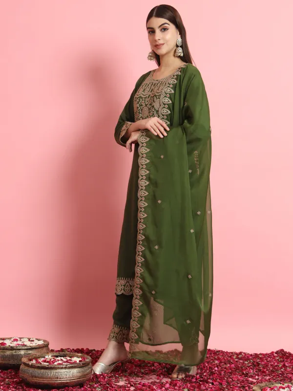 Floral_Embroidered_Silk_Round_Neck_Kurta_Trouser_And_Dupatta_Set