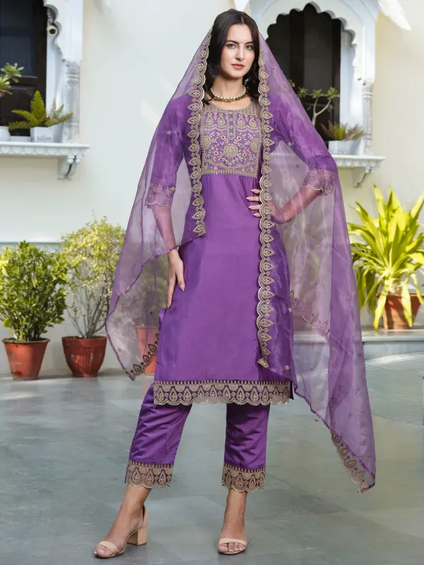 Floral_Embroidered_Silk_Round_Neck_Kurta_Trouser_And_Dupatta_Set