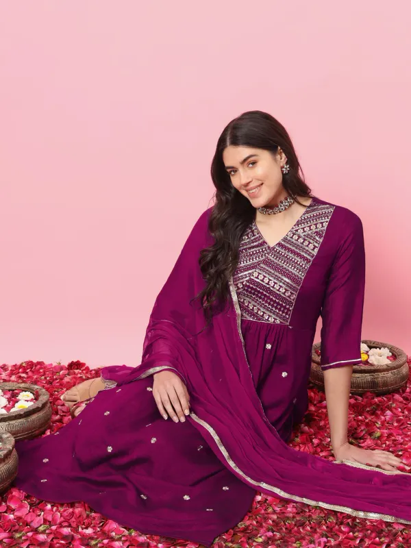 Floral_Embroidered_Silk_V_Neck_Kurta_Trouser_And_Dupatta_Set