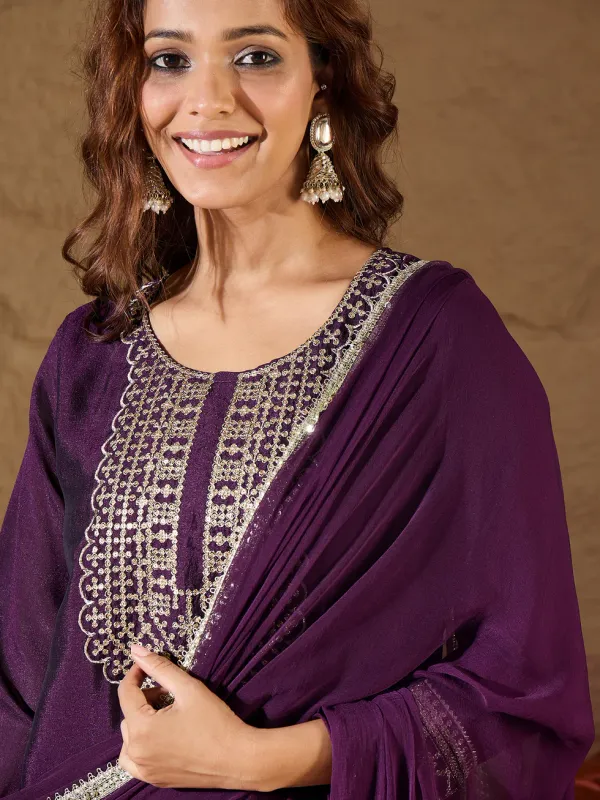 Floral_Embroidered_Silk_Round_Neck_Kurta_Trouser_And_Dupatta_Set