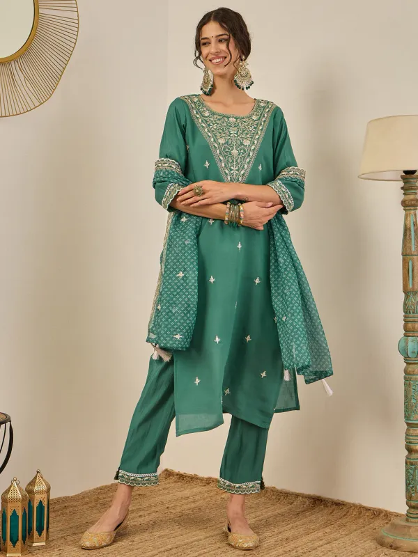 Floral_Embroidered_Silk_Blend_Round_Neck_Kurta_Trouser_&_Dupatta