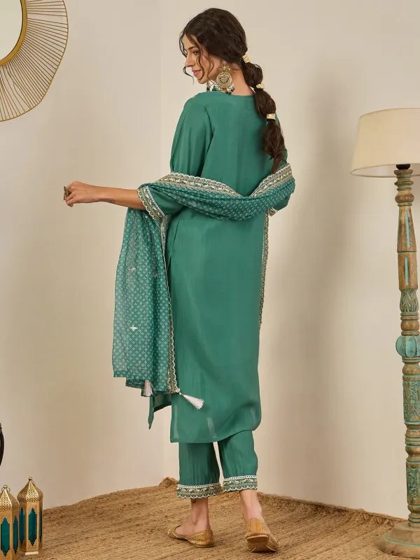 Floral_Embroidered_Silk_Blend_Round_Neck_Kurta_Trouser_&_Dupatta