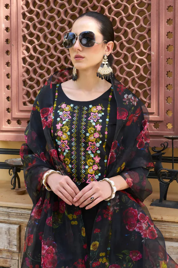Floral_Embroidered_Viscose_Rayon_Round_Neck_Kurta_Trouser_&_Dupatta