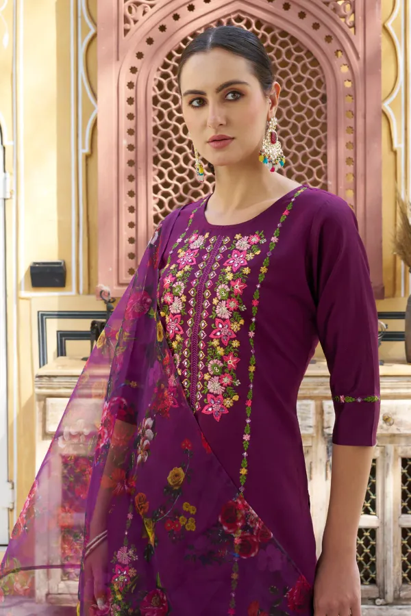 Floral_Embroidered_Viscose_Rayon_Round_Neck_Kurta_Trouser_&_Dupatta
