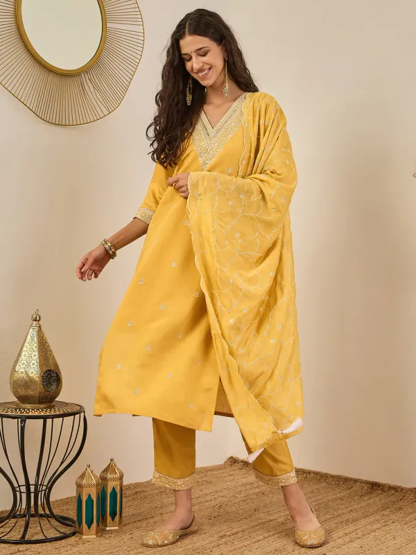 Floral_Embroidered_Cotton_Silk_V_Neck_Kurta_Trouser_&_Dupatta