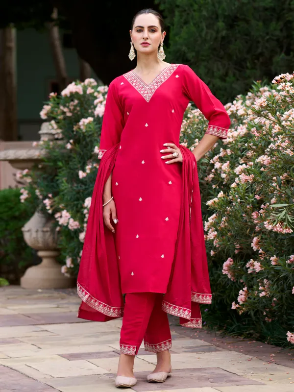 Floral_Embroidered_Cotton_Silk_V_Neck_Kurta_Trouser_&_Dupatta