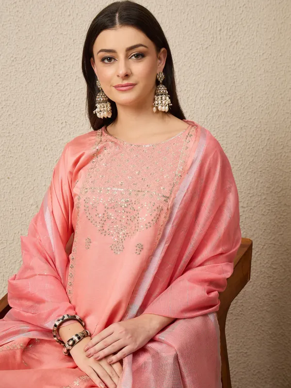 Floral_Embroidered_Viscose_Rayon_Round_Neck_Kurta_Trouser_&_Dupatta