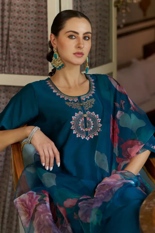 Floral_Embroidered_Cotton_Silk_Round_Neck_Kurta_Trouser_&_Dupatta