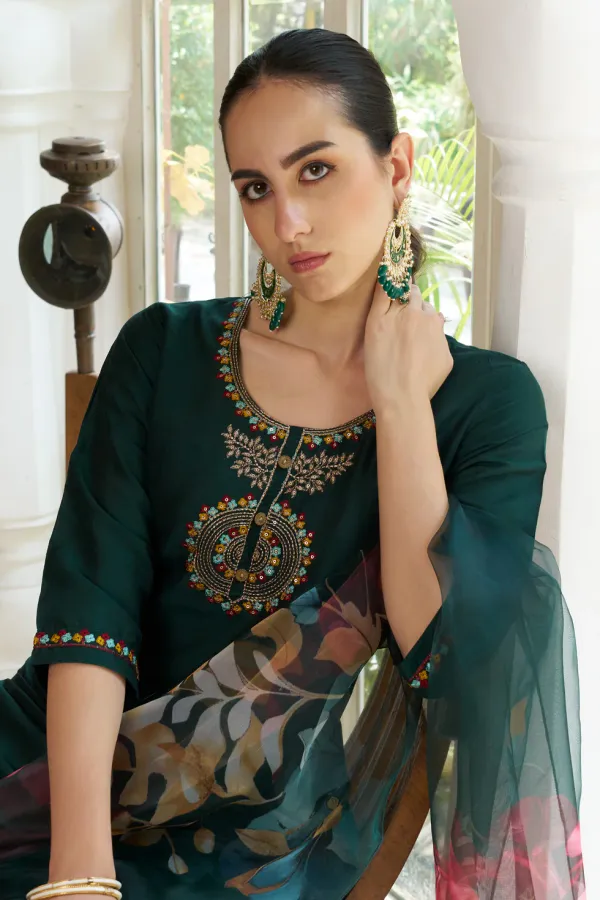 Floral_Embroidered_Cotton_Silk_Round_Neck_Kurta_Trouser_&_Dupatta