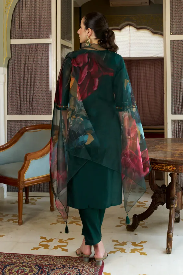 Floral_Embroidered_Cotton_Silk_Round_Neck_Kurta_Trouser_&_Dupatta