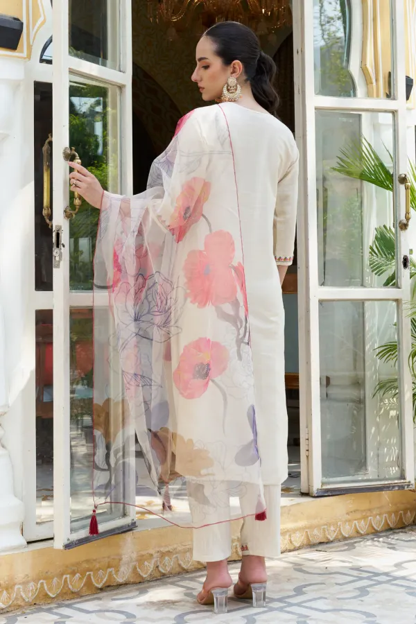 Floral_Embroidered_Cotton_Silk_Round_Neck_Kurta_Trouser_&_Dupatta
