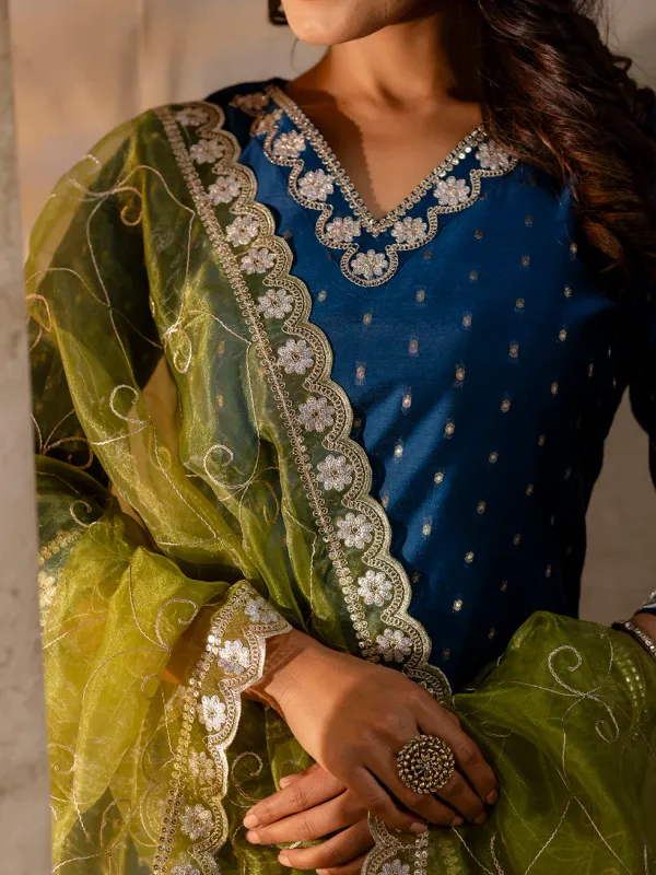 Floral_Embroidered_Chanderi_Silk_V_Neck_Kurta_Trouser_&_Dupatta