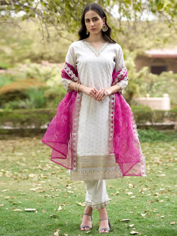 Floral_Embroidered_Chanderi_Silk_V_Neck_Kurta_Trouser_&_Dupatta