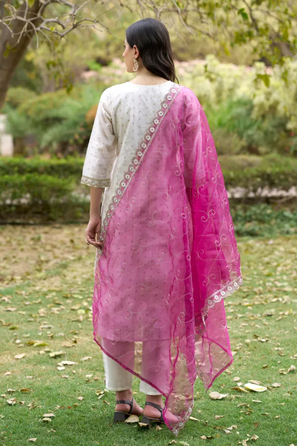 Floral_Embroidered_Chanderi_Silk_V_Neck_Kurta_Trouser_&_Dupatta