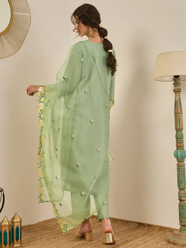 Floral_Embroidered_Silk_Blend_Round_Neck_Kurta_Trouser_&_Dupatta