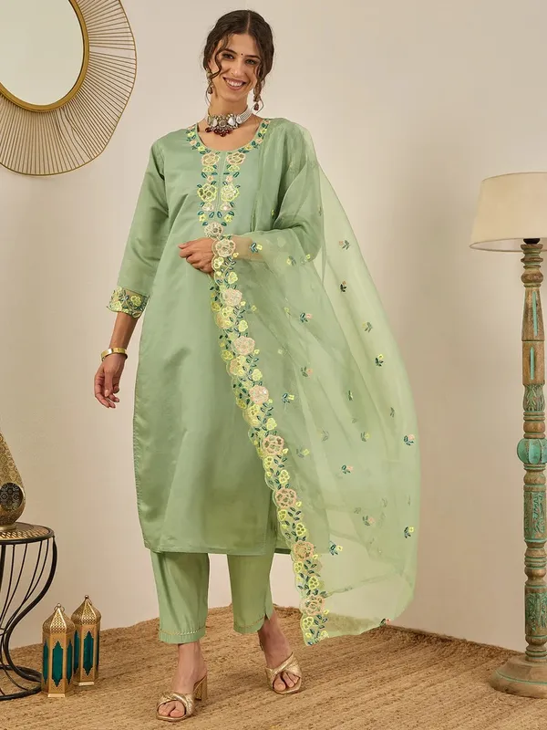 Elegant_Light_Green_Viscose_Roman_Silk_Kurta_Set_with_Organza_Dupatta_for_Women