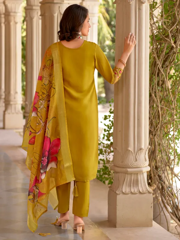 Floral_Embroidered_Silk_Round_Neck_Kurta_Trouser_&_Dupatta_Set