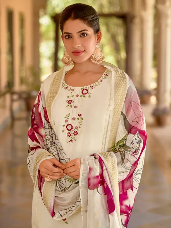 Floral_Embroidered_Silk_Round_Neck_Kurta_Trouser_&_Dupatta_Set