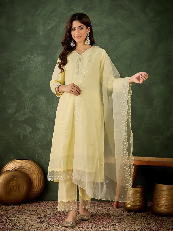 Floral_Embroidered_Silk_V_Neck_Kurta_Trouser_&_Dupatta_Set