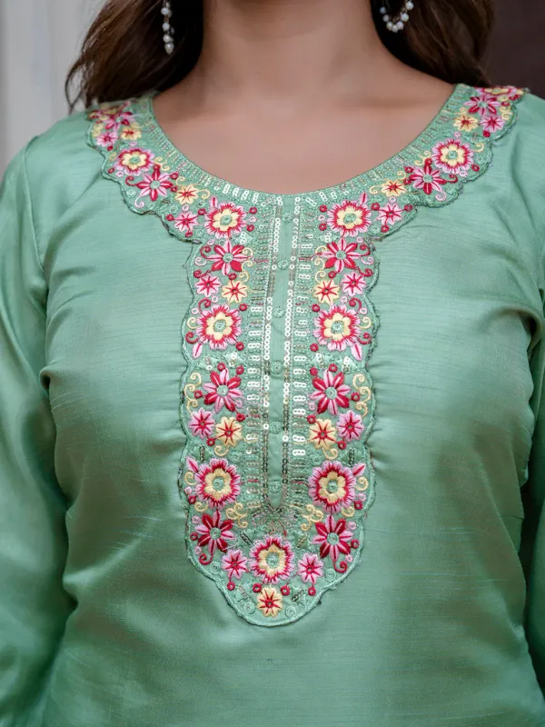 Floral_Embroidered_Silk_Blend_Round_Neck_Kurta_Trouser_&_Dupatta_Set