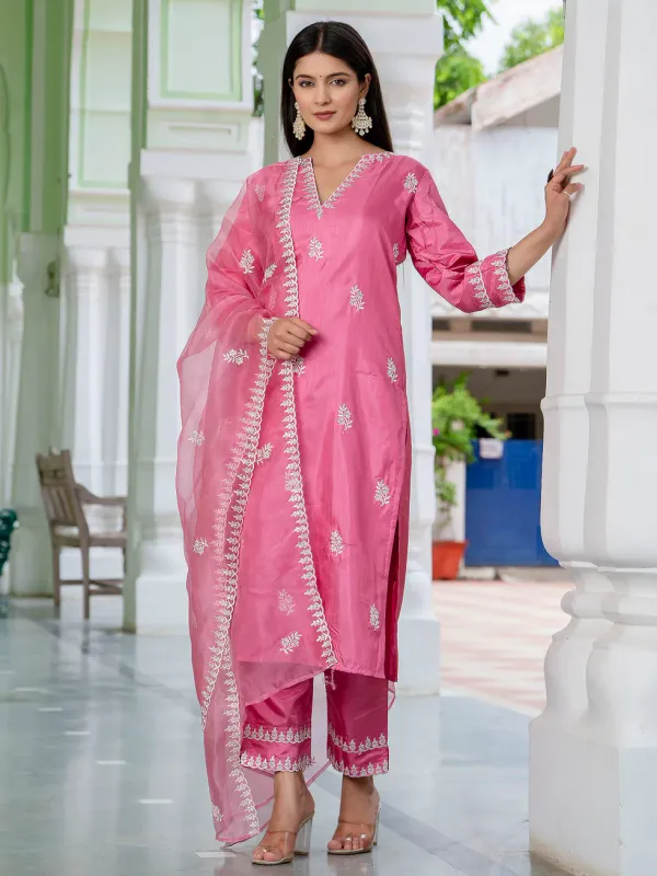 Floral_Embroidered_Silk_Blend_V_Neck_Kurta_Trouser_&_Dupatta_Set