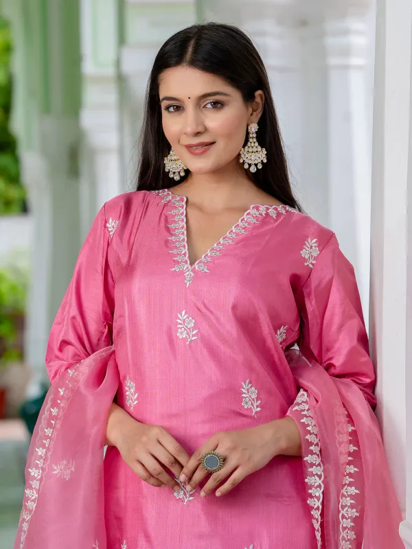 Floral_Embroidered_Silk_Blend_V_Neck_Kurta_Trouser_&_Dupatta_Set