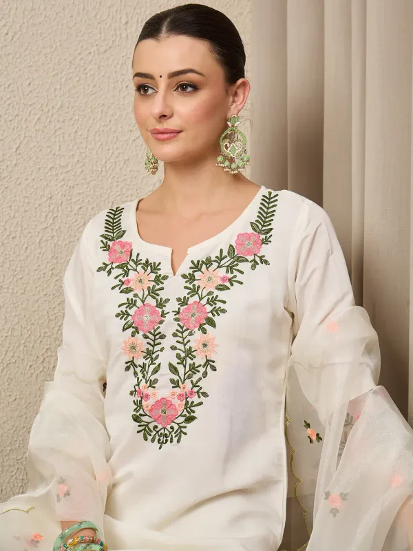 Floral_Embroidered_Silk_Blend_Round_Neck_Kurta_Trouser_&_Dupatta_Set