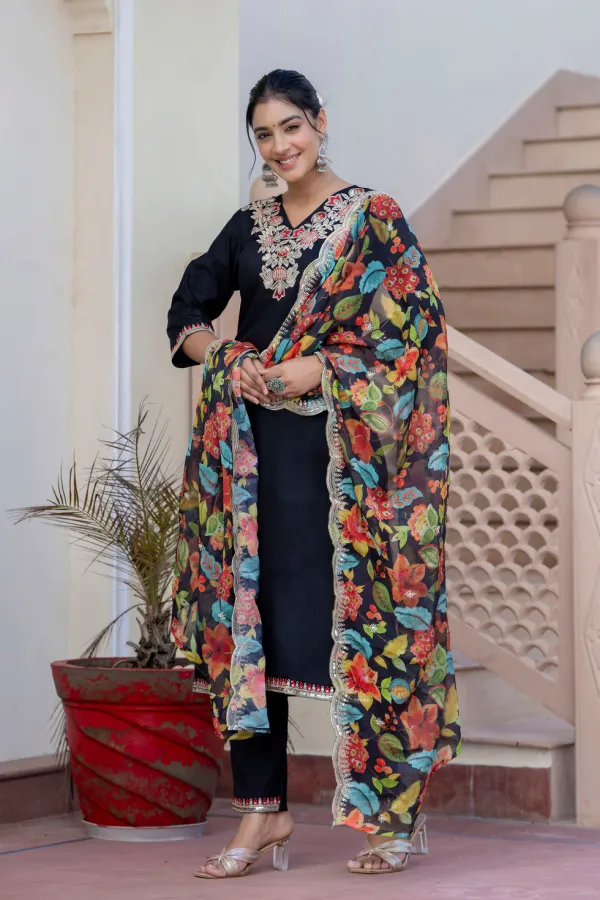 Floral_Embroidered_Silk_Blend_V_Neck_Kurta_Trouser_&_Dupatta_Set