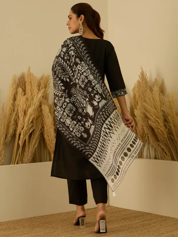 Floral_Embroidered_Silk_Blend_Round_Neck_Kurta_Trouser_&_Dupatta_Set
