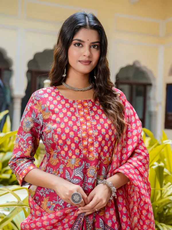 Floral_Printed_Pure_Cotton_Round_Neck_Kurta_Trouser_And_Dupatta_Set