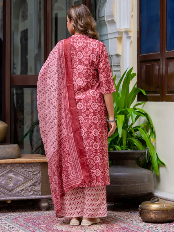Floral_Printed_Pure_Cotton_Round_Neck_Kurta_Trouser_And_Dupatta_Set
