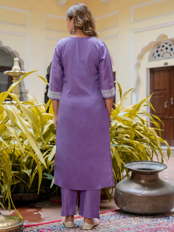 Floral_Embroidered_Silk_Round_Neck_Kurta_Trouser_&_Dupatta_Set