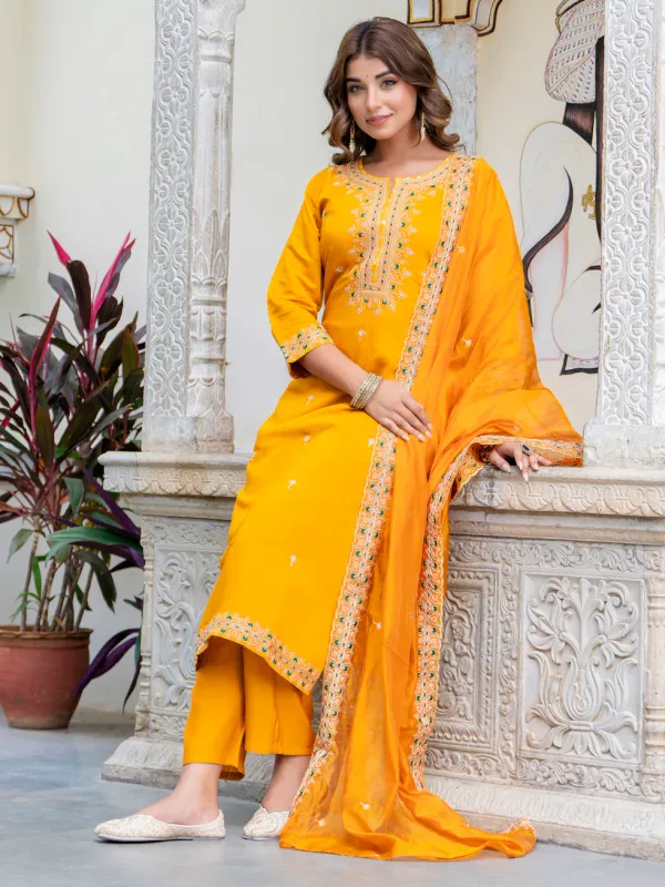 Floral_Embroidered_Silk_Round_Neck_Kurta_Trouser_&_Dupatta_Set