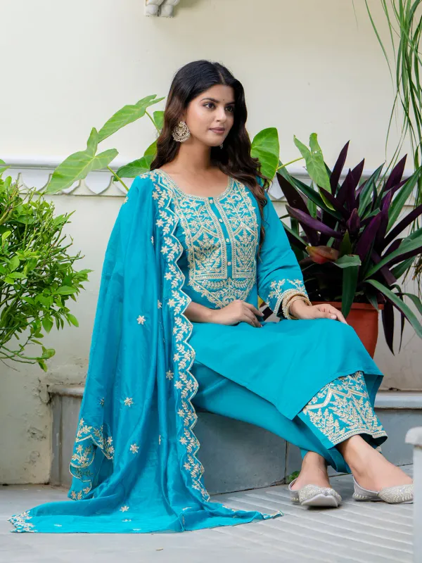 Floral_Embroidered_Silk_Round_Neck_Kurta_Trouser_&_Dupatta_Set