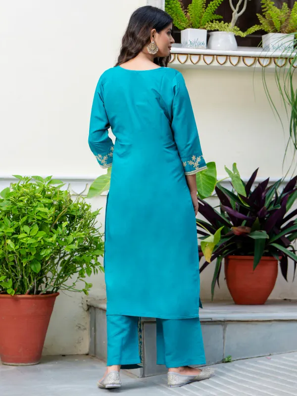 Floral_Embroidered_Silk_Round_Neck_Kurta_Trouser_&_Dupatta_Set